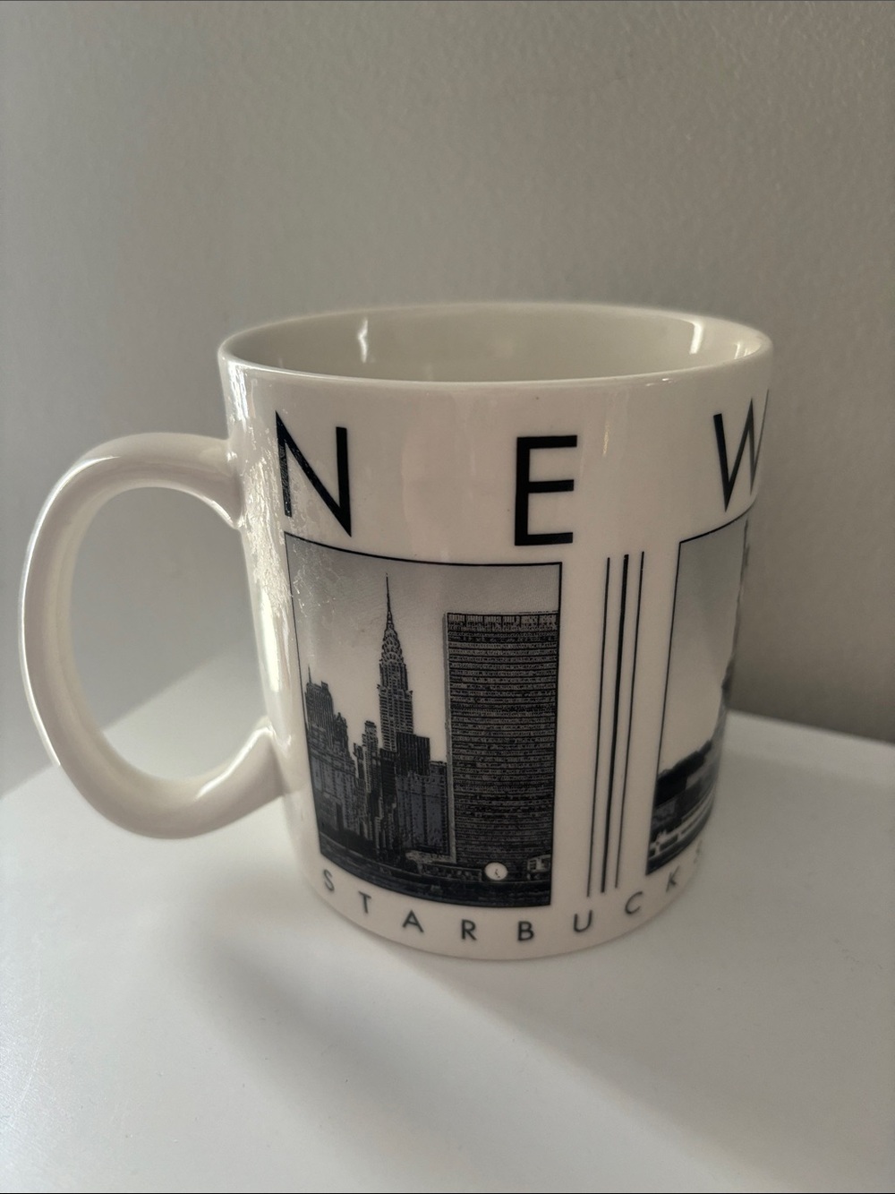 STARBUCKS New York mug